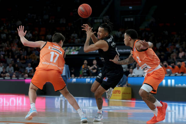 的压倒性能 的压倒性能