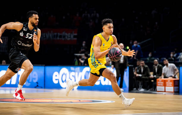 了众多网球 了众多网球