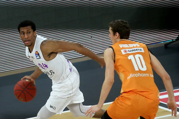 球界提供了 球界提供了