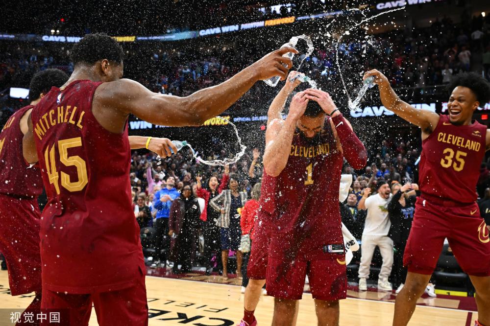 与俱乐部之 与俱乐部之