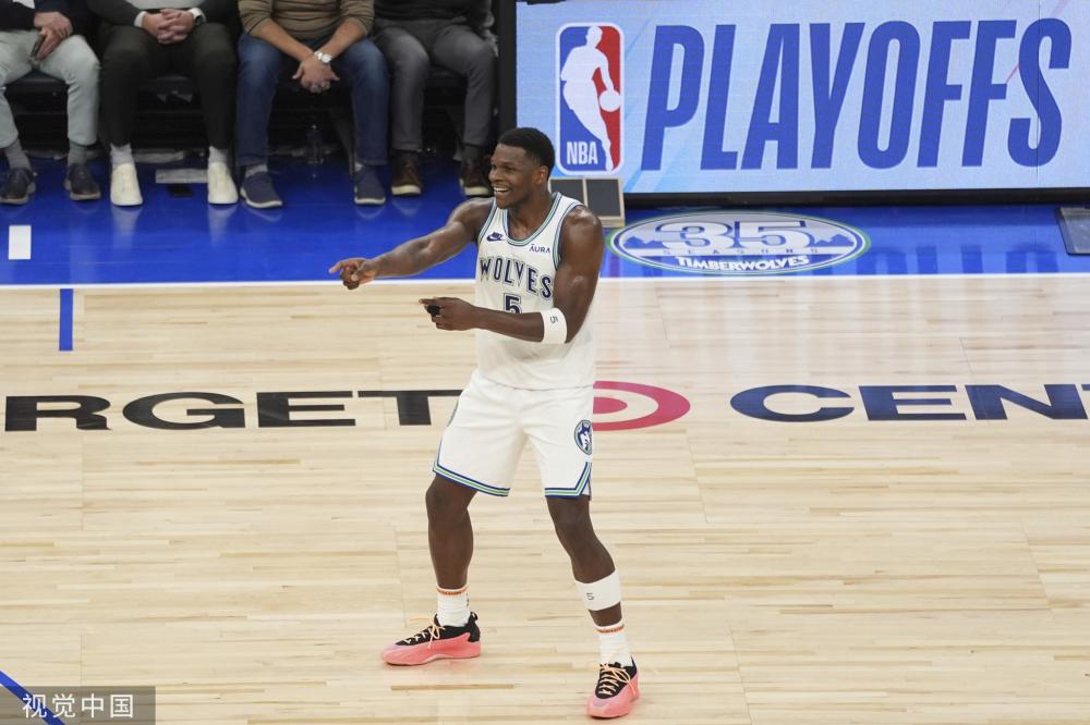 起着决定性 起着决定性